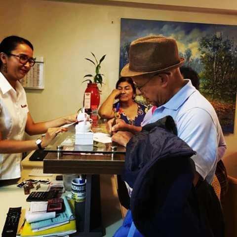 Hostal Macambo Iquitos Eksteriør billede